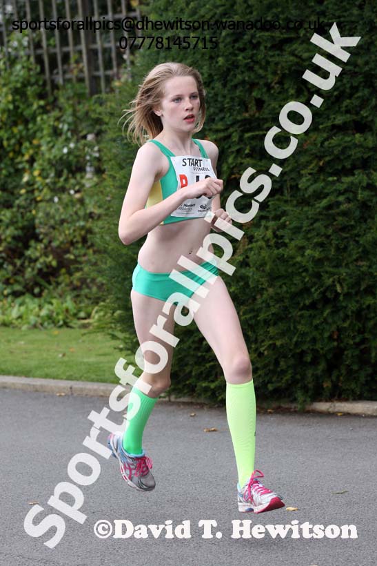 Girls under-13s, Northern Road Relays, Blackpool. Photo: David T. Hewitson/Sports for All Pics